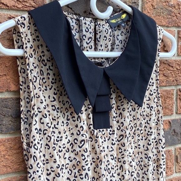 🍀3 for $25🍀Angel Eye London Black and Animal Print Dress with Collar Size M - Picture 9 of 11